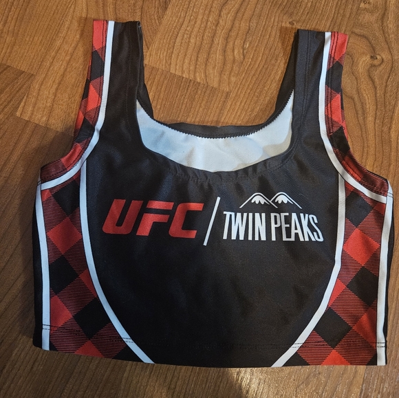 Twin Peaks Crop Top Uniform UFC Size XS - Picture 4 of 9